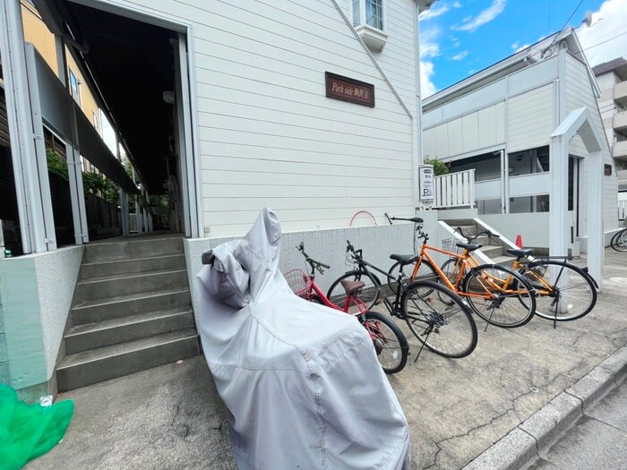 パ－クサイド駒沢Ｂ棟の物件外観写真