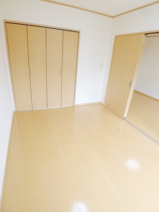 アムールセンタービレッジの物件内観写真