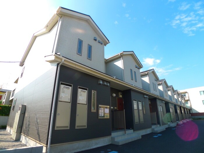 アムールセンタービレッジの物件外観写真