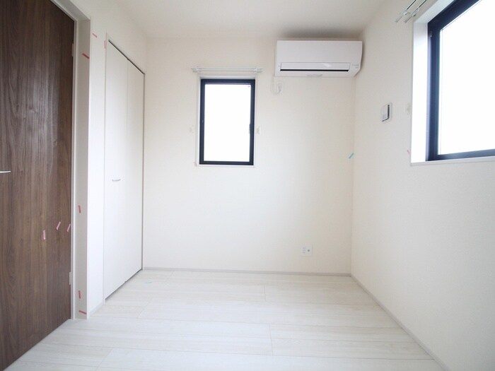 リーブルファイン足立南花畑の物件内観写真