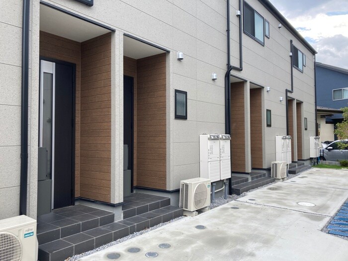 リーブルファイン足立南花畑の物件外観写真