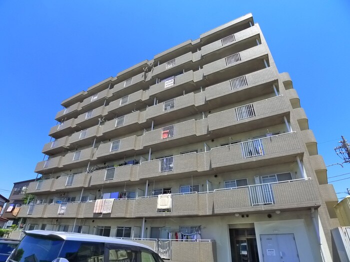 リバ－サイドマキバの物件外観写真