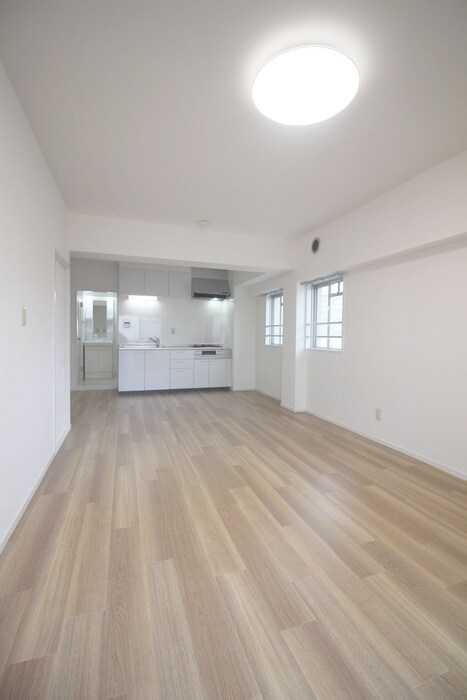 リバ－サイドマキバの物件内観写真