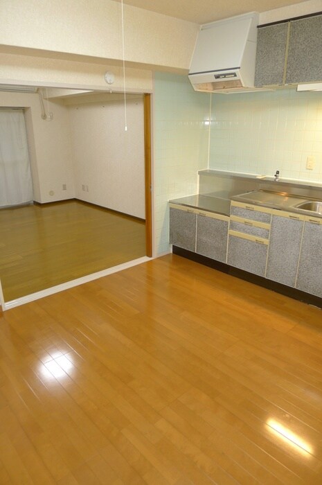 リバ－サイドマキバの物件内観写真