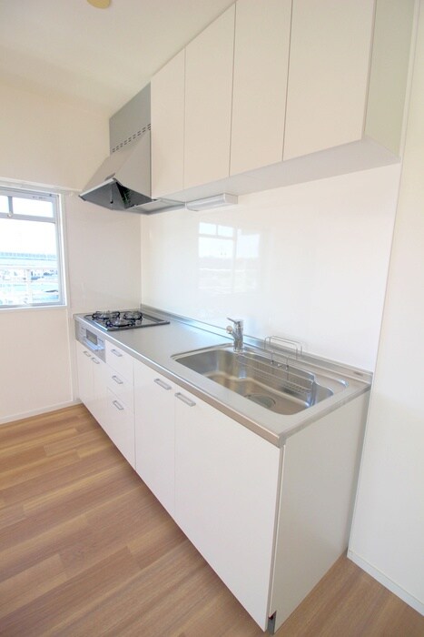 リバ－サイドマキバの物件内観写真