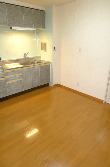 リバ－サイドマキバの物件内観写真