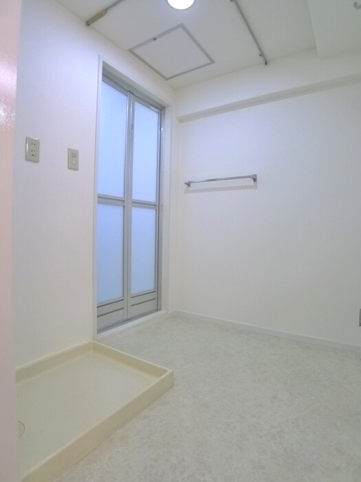 リバ－サイドマキバの物件内観写真