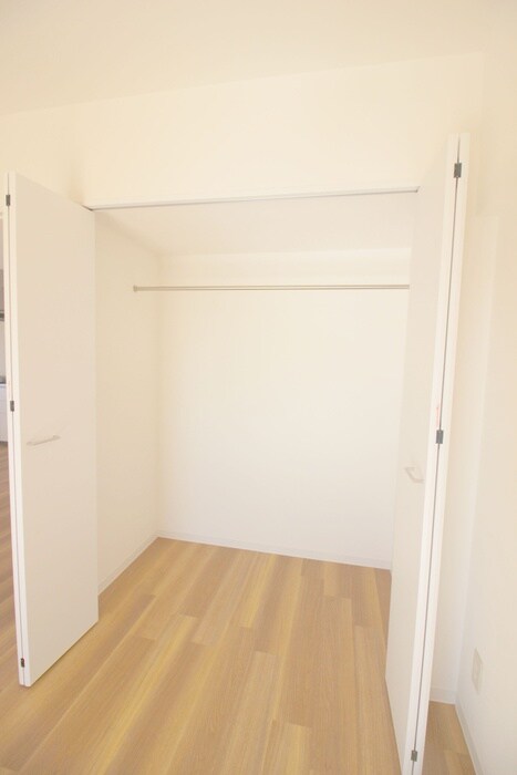 リバ－サイドマキバの物件内観写真