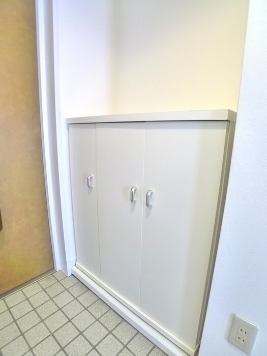 リバ－サイドマキバの物件内観写真