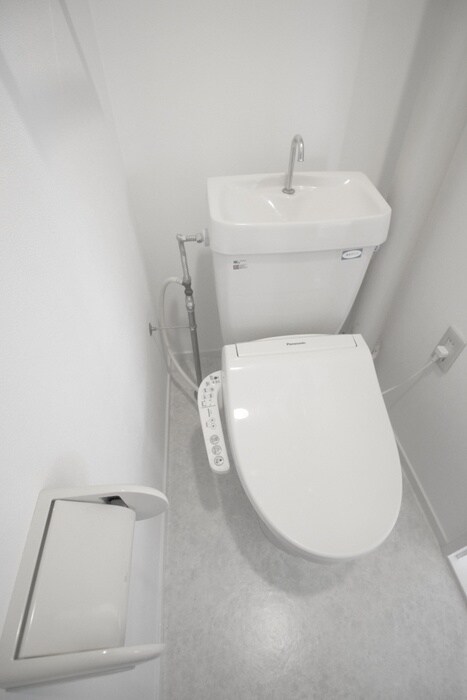 リバ－サイドマキバの物件内観写真