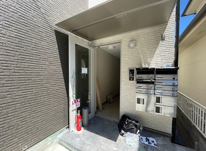 ジーメゾン大宮日進イーストの物件外観写真