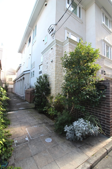 メゾンリエールの物件外観写真