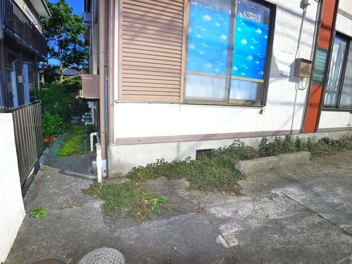 ア－バンエ－スの物件外観写真