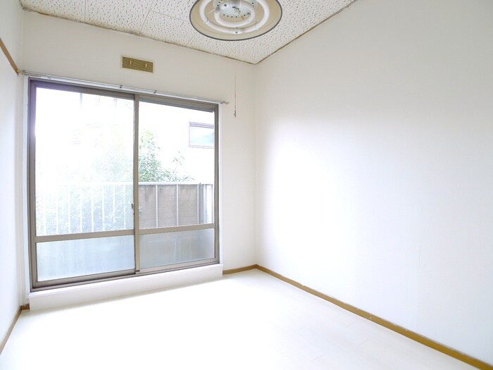 ア－バンエ－スの物件内観写真