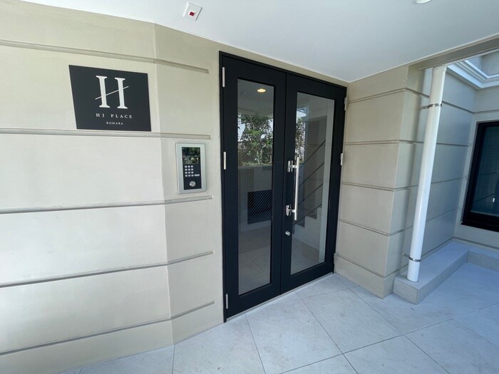 ＨＪ　ＰＬＡＣＥ　Ｋｏｍａｂａの物件外観写真