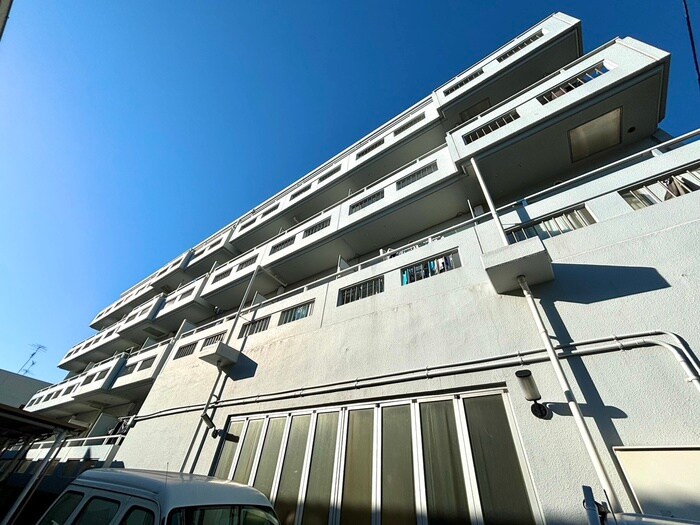 パークサイドかずみの物件外観写真