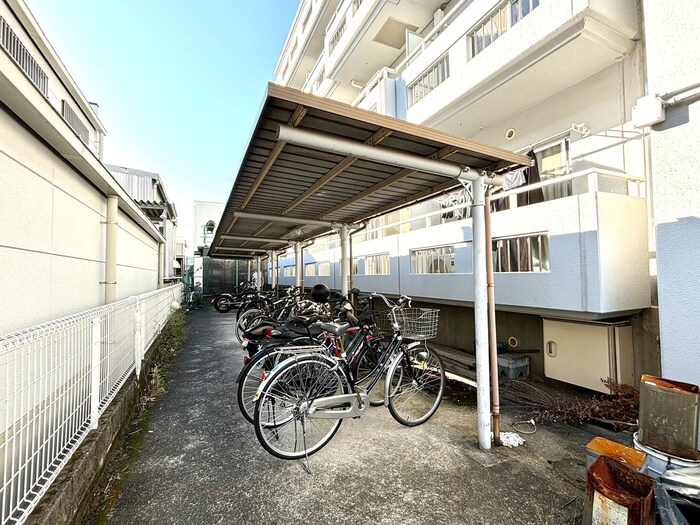 パークサイドかずみの物件外観写真