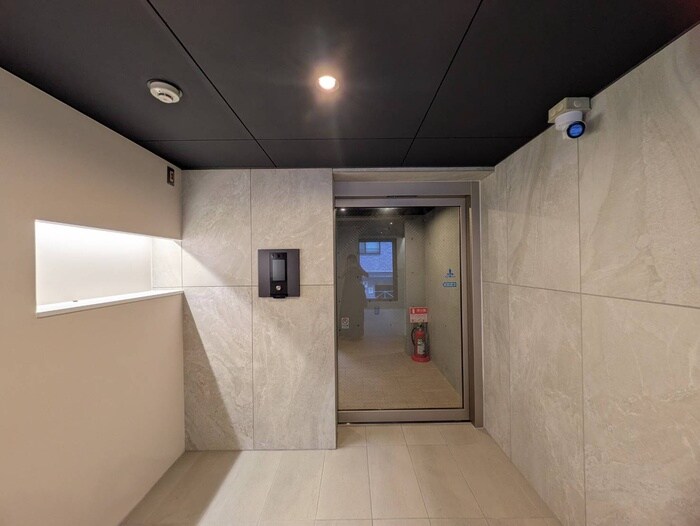 Le Nid 日本橋の物件外観写真