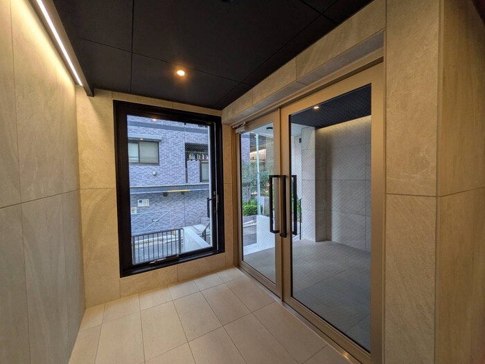 Le Nid 日本橋の物件外観写真