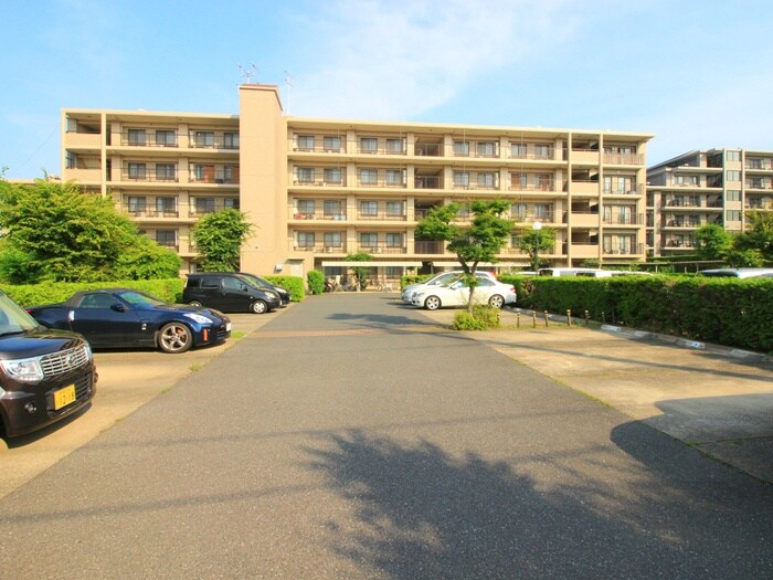 鴻巣東ハイツの物件外観写真