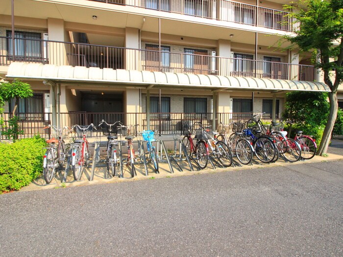 鴻巣東ハイツの物件外観写真