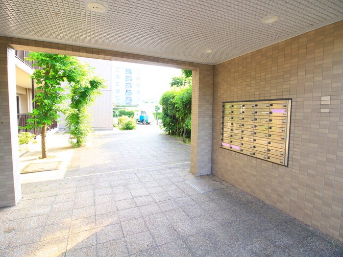 鴻巣東ハイツの物件外観写真