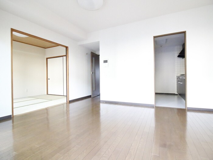 鴻巣東ハイツの物件内観写真