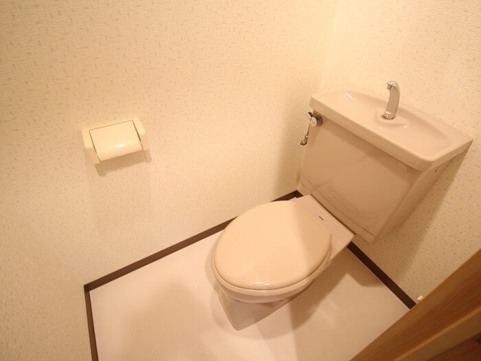 リヴェ－ル丹野の物件内観写真