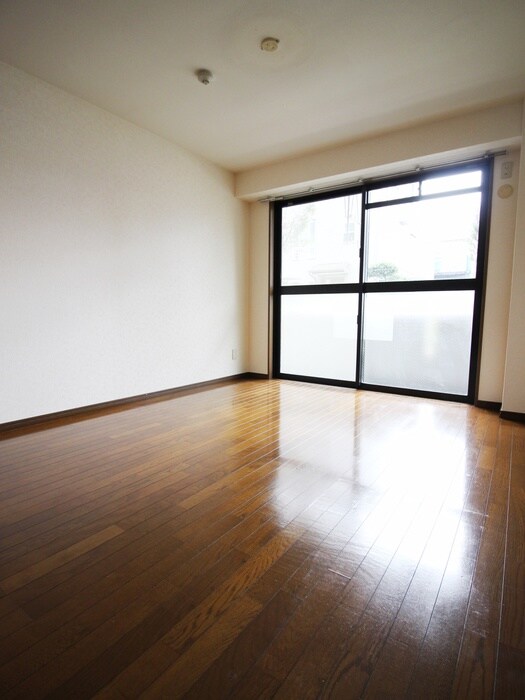 ラ・ポ－ル八番館の物件内観写真