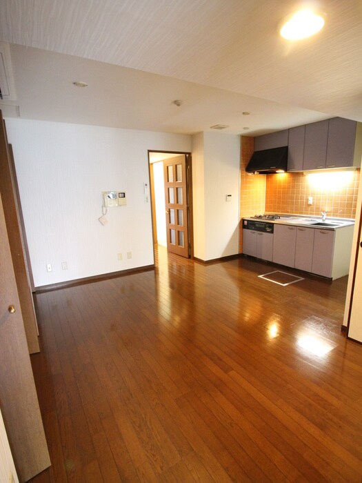 ラ・ポ－ル八番館の物件内観写真