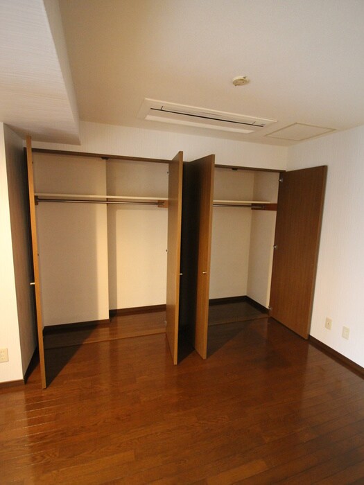 ラ・ポ－ル八番館の物件内観写真