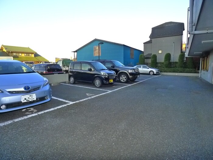 ラ・ポ－ル八番館の物件外観写真