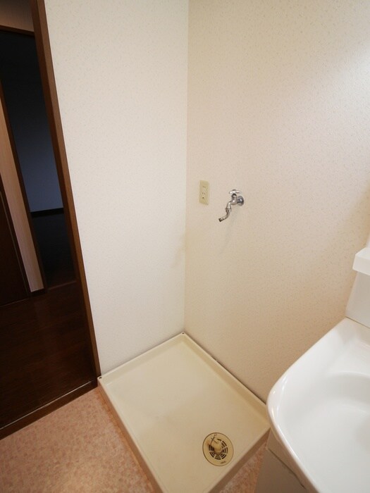 ラ・ポ－ル八番館の物件内観写真