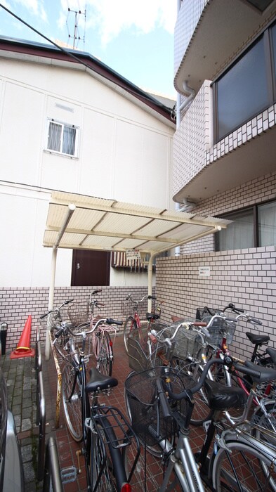 新美レジデンスⅡの物件外観写真