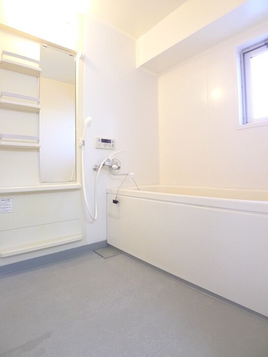 ＬＥＯ拾八番館の物件内観写真