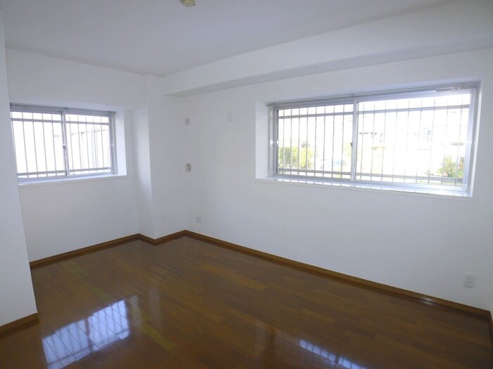 ＬＥＯ拾八番館の物件内観写真