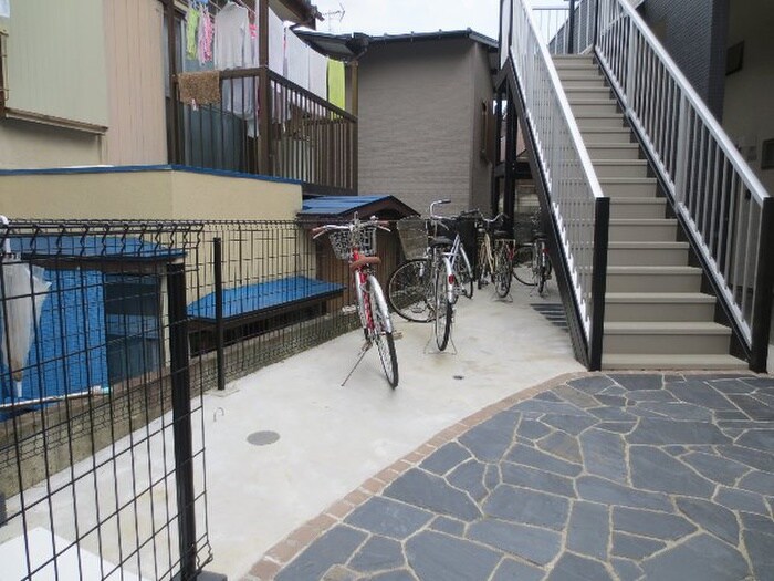 カーサドマーニの物件外観写真