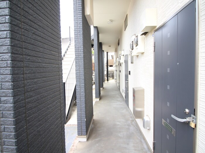 カーサドマーニの物件外観写真