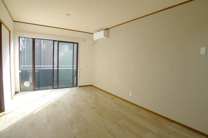 ラ・ポ－ル七番館の物件内観写真