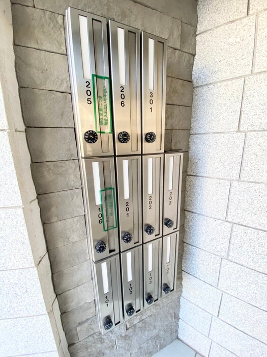 エレーナの物件外観写真