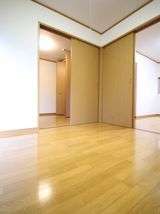 ファミ－ルの物件内観写真