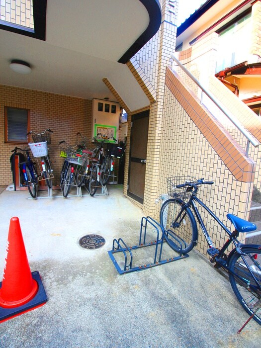 グロリアサンコ－の物件外観写真