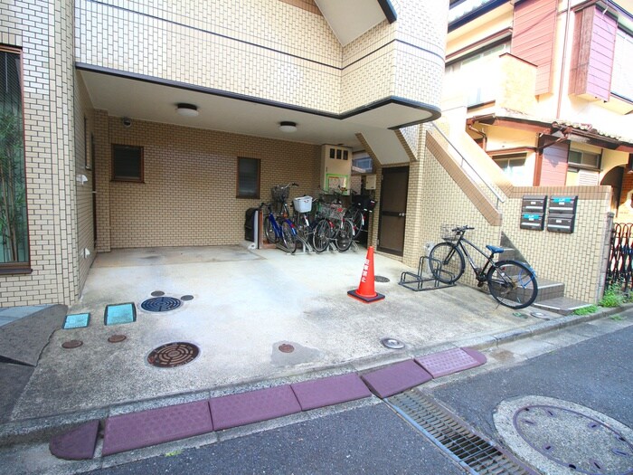 グロリアサンコ－の物件外観写真