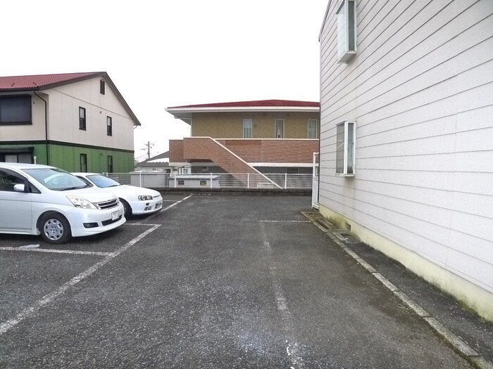 シズハイツサカエの物件外観写真