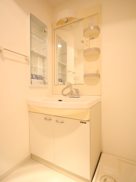 コンフォリア芝公園の物件内観写真