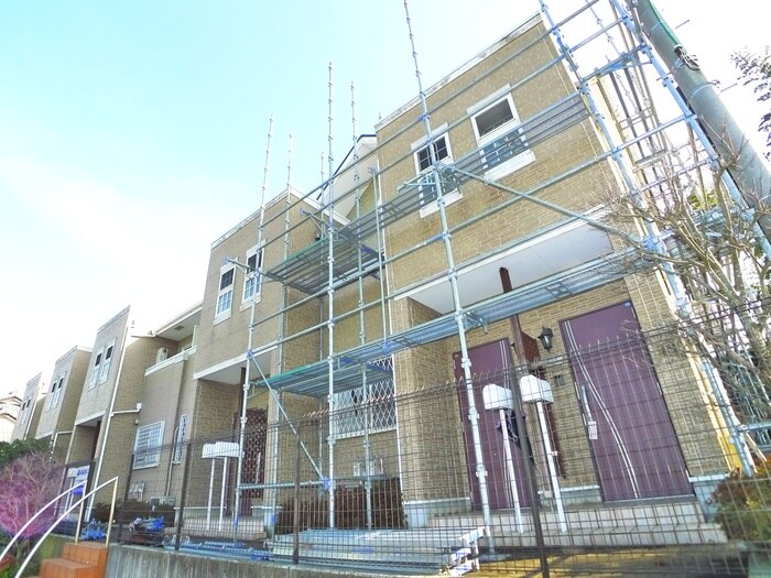 サンストリ－ムの物件外観写真