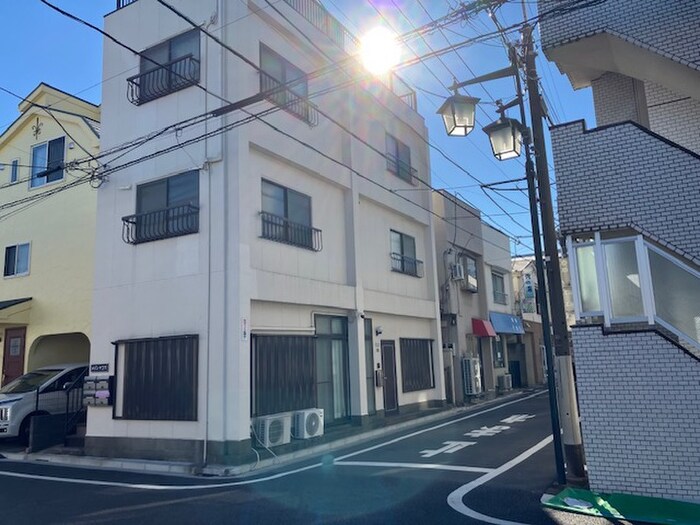 メゾンヤコウの物件外観写真