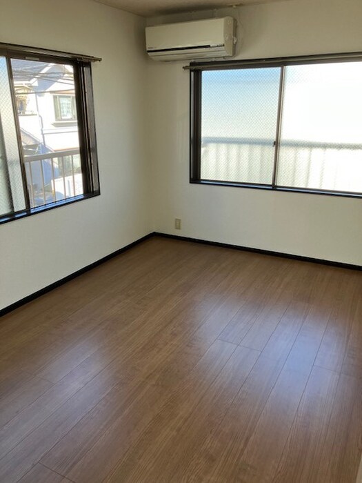 メゾンヤコウの物件内観写真