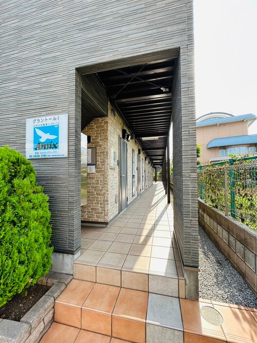 グラント－ルⅠの物件外観写真