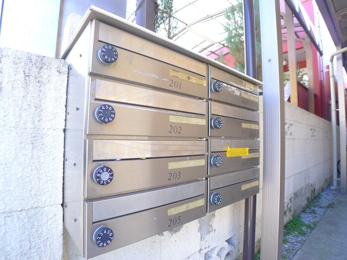 リバティコ－ポの物件外観写真